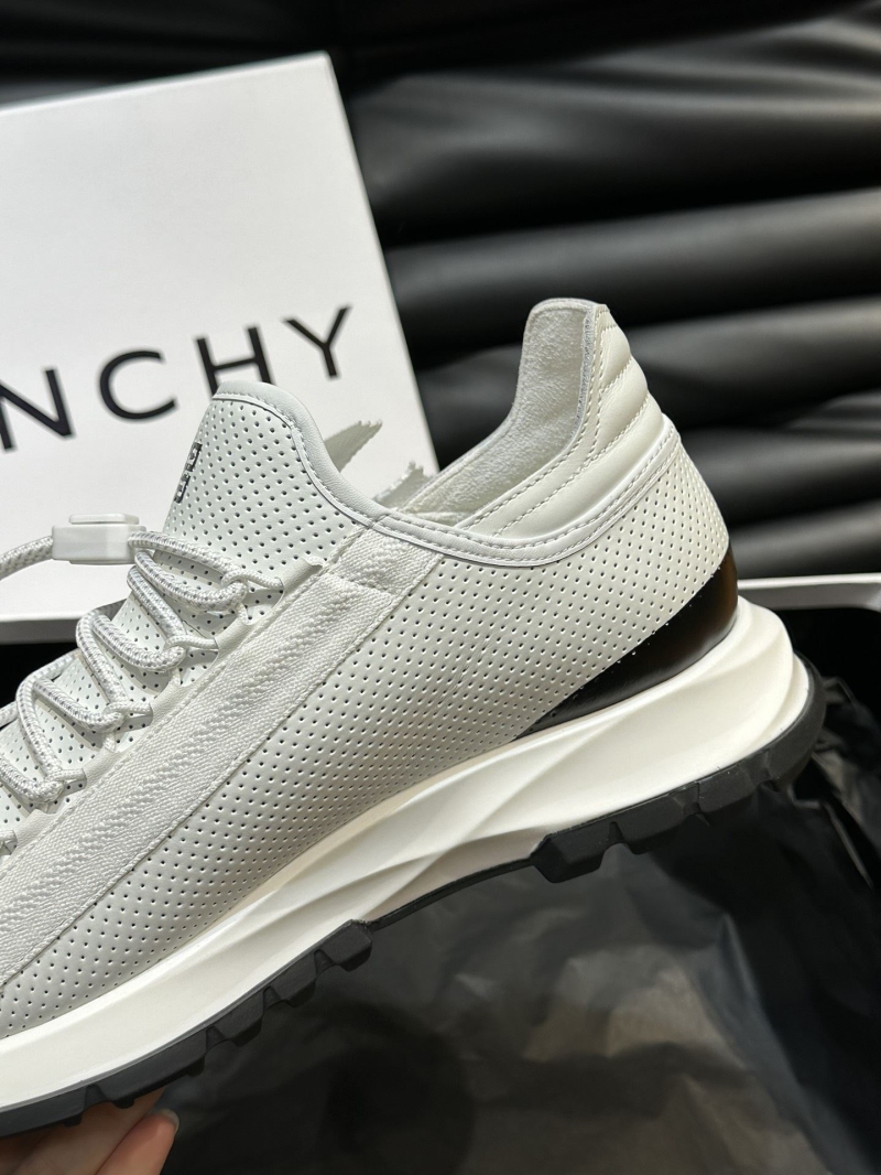 Givenchy Sneakers